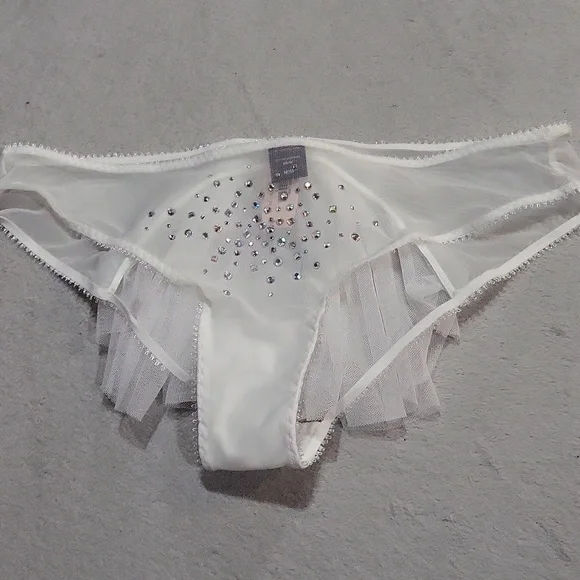 Victoria's Secret Sexy Little Things Undies - Picture 8 of 14